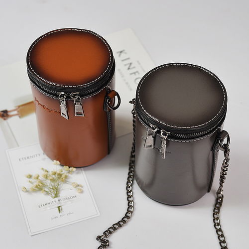 開春女包新潮流,斜跨手提都洋氣